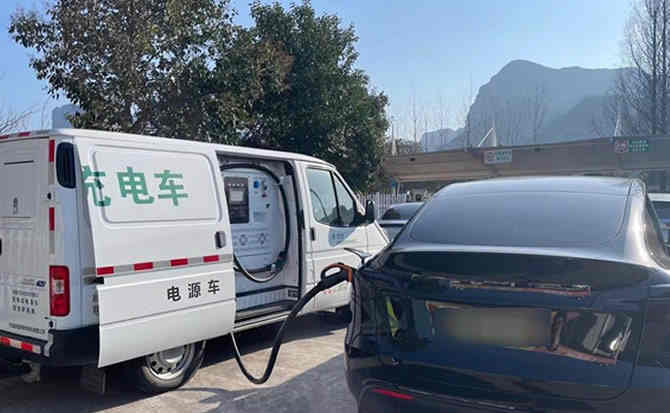 船山区汽车搭电